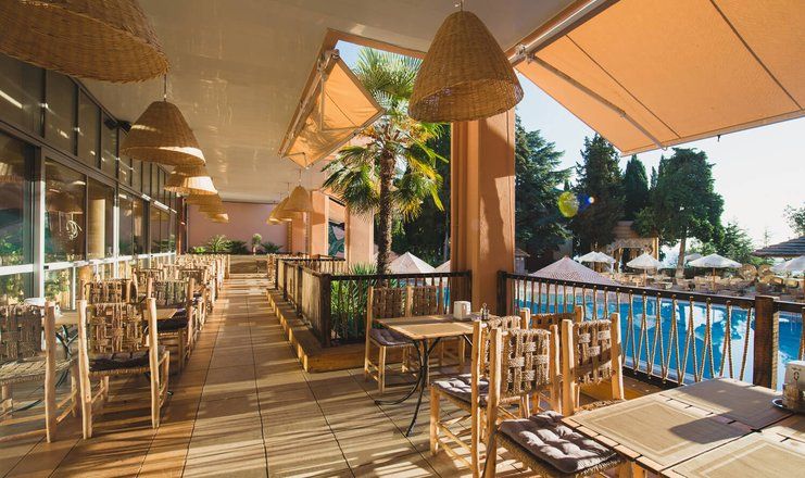 Отель "Море СПА Резорт" / "More SPA & Resort"